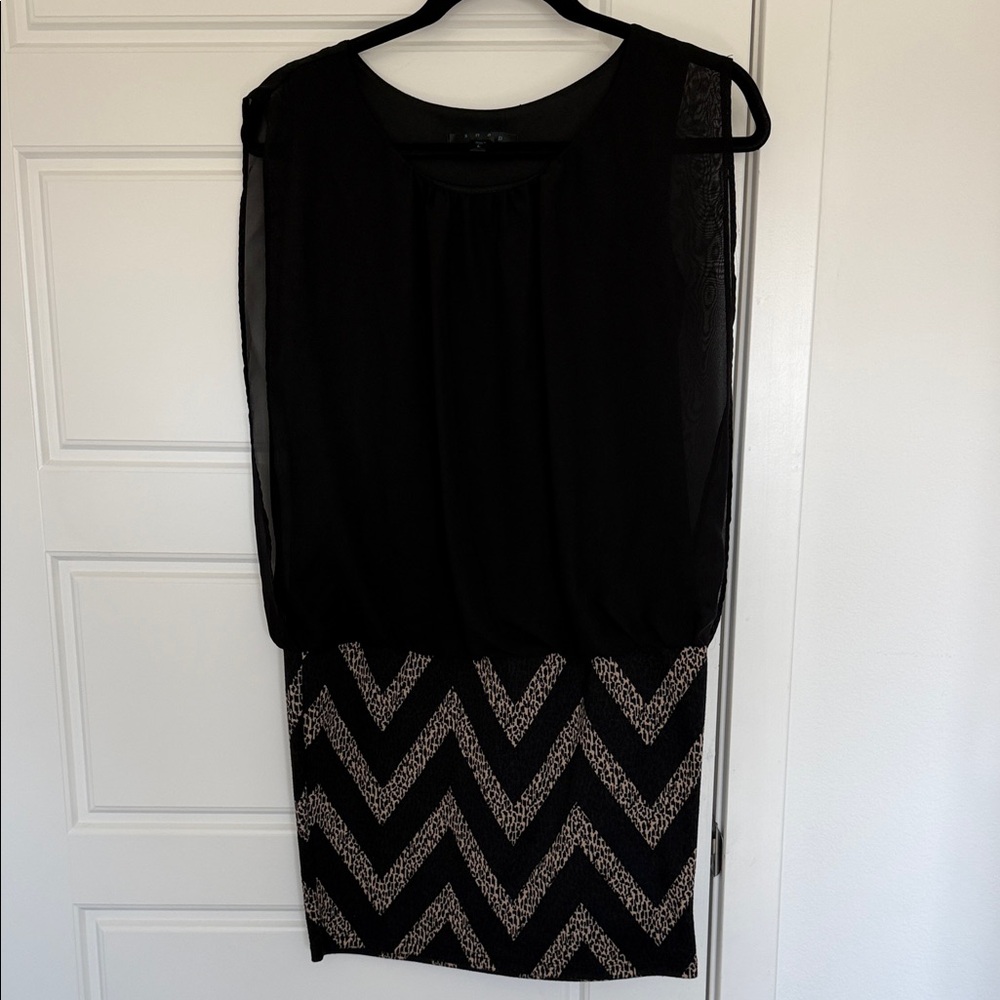 NWOT Black & Beige Chevron Blouson Sheath Dress